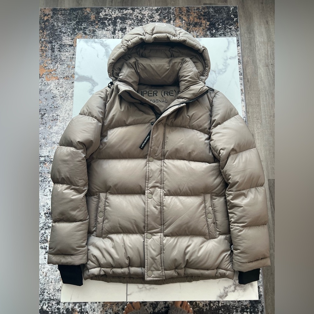 *SOLD* Aritzia TNA The Super (Re) Puff Jacket